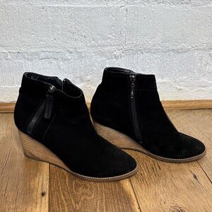 Blondo Leather Suede Waterproof Black Wedge Ankle Boots sz 9 1/2
